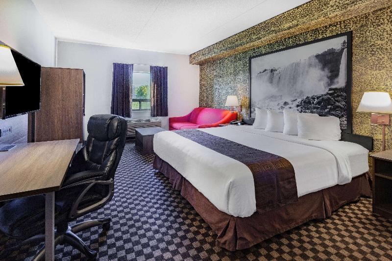 Motel Super 8 By Wyndham Ambassador Bridge On Windsor